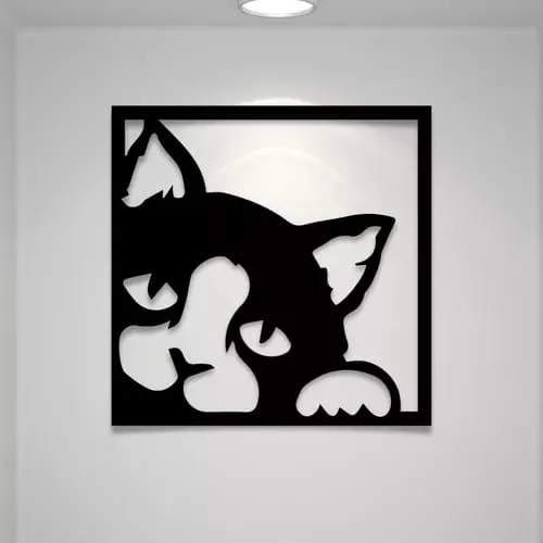Chat Curieux en Silhouette