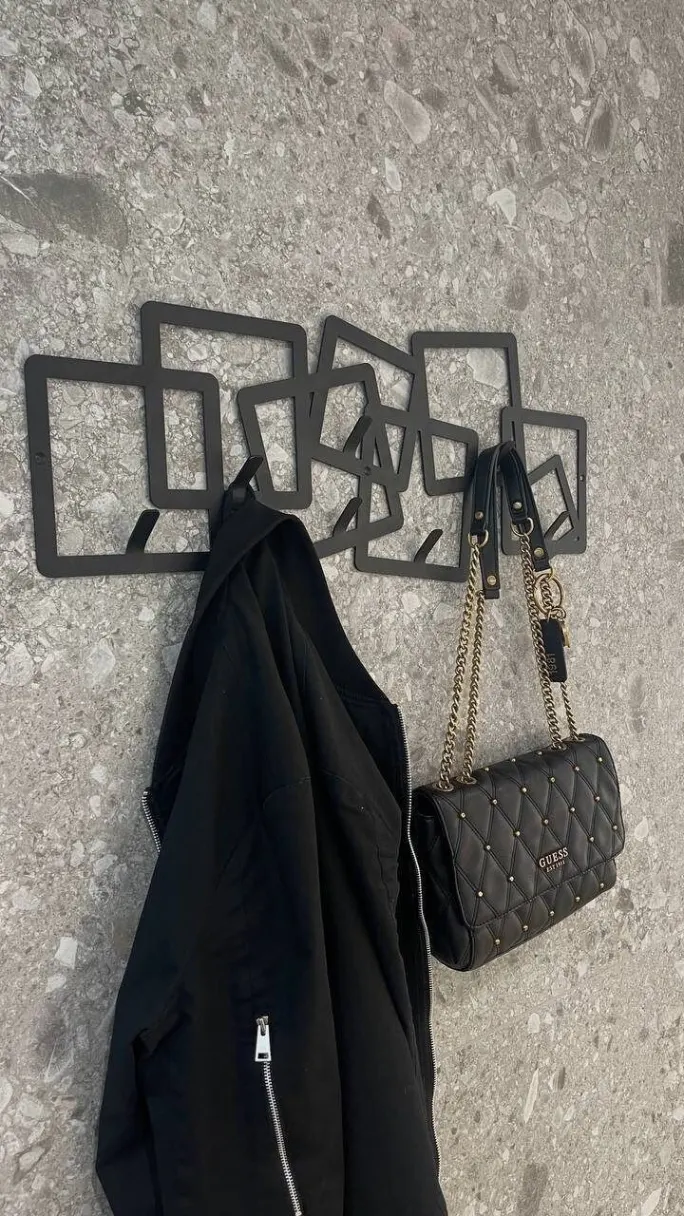 Porte-manteau design géométrique moderne