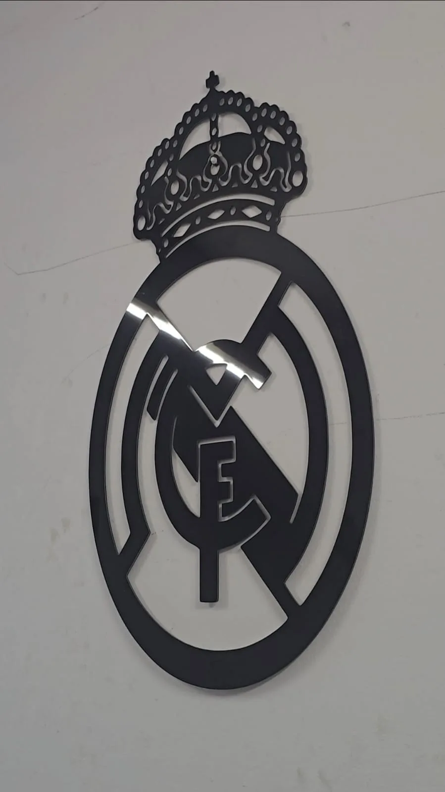 Écusson Real Madrid Découpé Métal — vue principale
